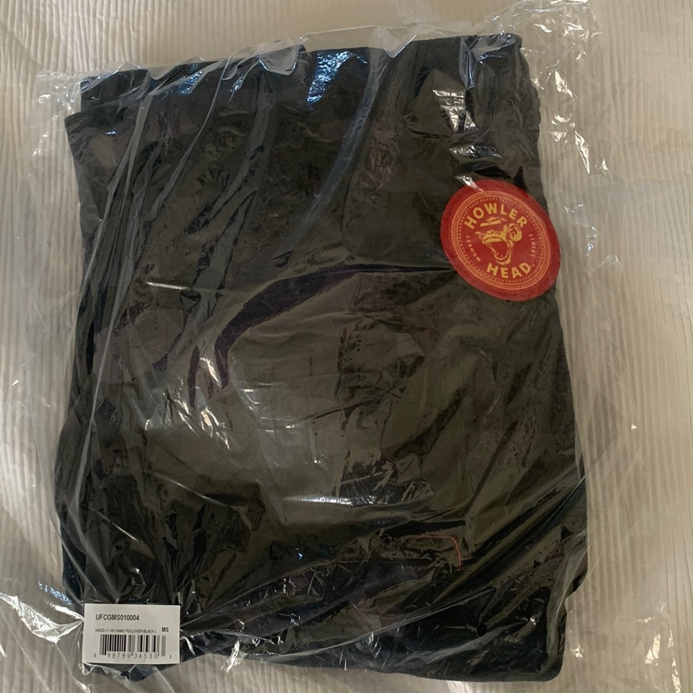Brand New in Package Howler Head Sweatshirt